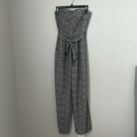 Cute strapless jumpsuit - Picture 2 of 7